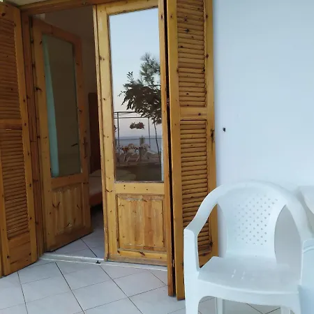 Thanasis Διαμέρισμα Λιμενάρια