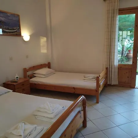 Apartment Studios Thanasis