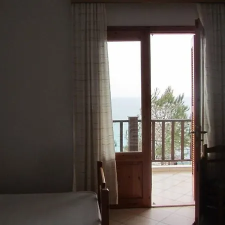 Apartment Studios Thanasis *