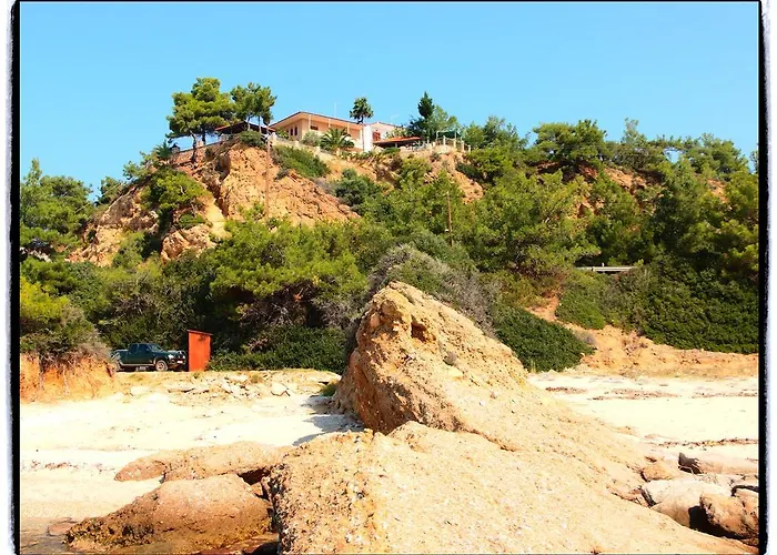 Thanasis يميناريا